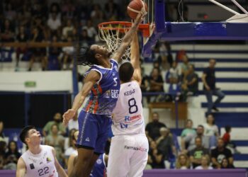 „Leii” din Banat joacă în etapa a doua din Liga Națională de Baschet Masculin „Getica 95”, la București, cu A.B.C. Laguna