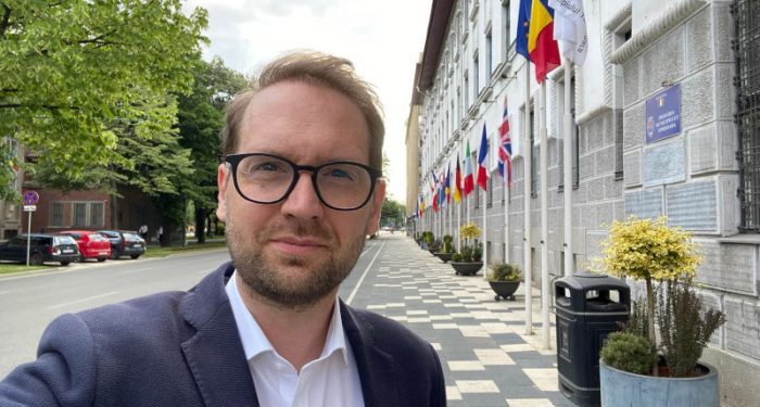 dominic fritz 3 700x440 1