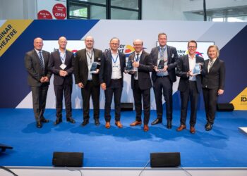 Companie din Petroșani, premiată la cel mai important târg de infrastructură aeroportuară din lume