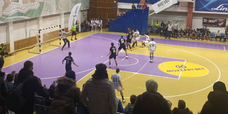 S.C.M. „Poli” Timișoara a produs surpriza și a învins C.S.M. București