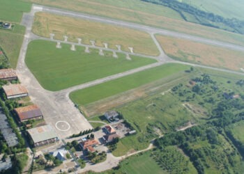 Aeroportul Caransebeş posibila gazdă a unui exerciţiu militar NATO