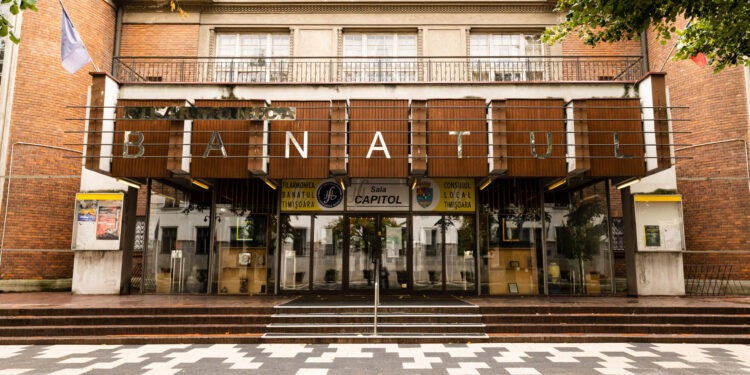 Garderoba în disonanță