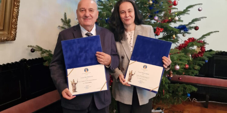 Universitari timișoreni, laureați ai Academiei Române
