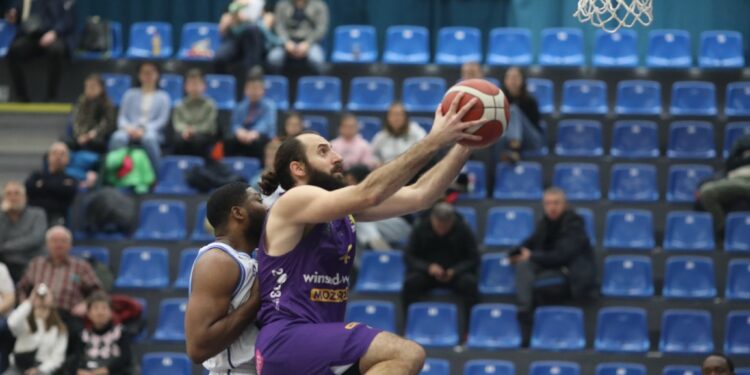Echipa de baschet a SCM Timișoara a învins Geosan Kolin și nu mai poate rata calificarea în Final Four-ul Alpe Adria Cup