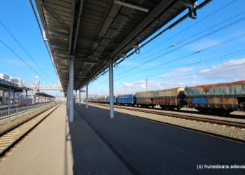 Gară importantă din vestul țării, de nerecunoscut. Lucrările au fost reluate după doi ani de pauză