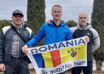 Alpiniștii hunedoreni plecați să cucerească Aconcagua au ajuns în tabăra de bază