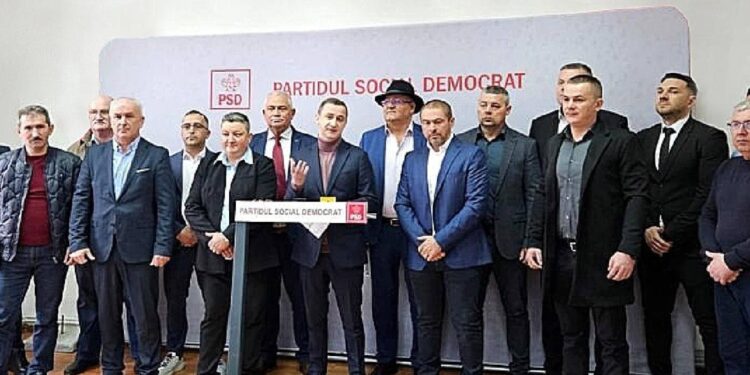 Comasare, trădare, votare