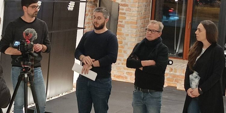 „Connection”, expoziția de pictură care conectează stiluri artistice și oameni, la Centrul Multifuncţional Bastion Timișoara