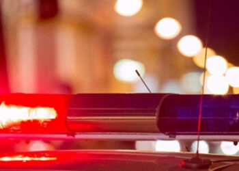 Copii de 13 și 15 ani, surprinși la volan prin Reșița