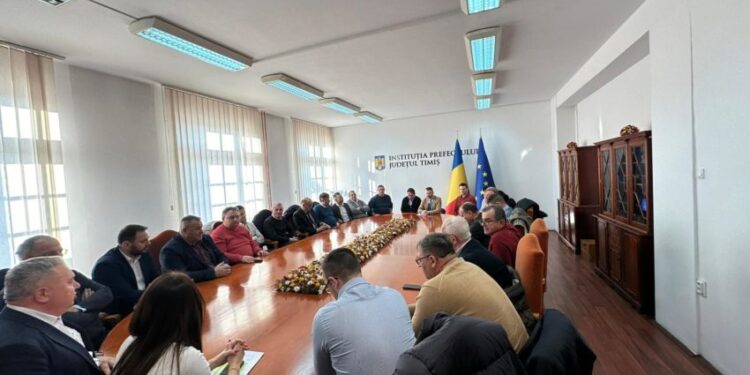 Primarii liberali au venit la prefectură, nemulțumiți de blocarea banilor repartizați de CJ Timiș