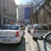 Taximetriștii protestează în Timișoara. Eliminarea „tarifului dinamic“ și „interzicerea colantării“ pentru mașinile Uber și Bolt