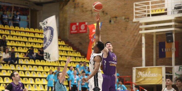 Echipa de baschet  a SCM Timișoara, la primul eșec în Grupa 11-18