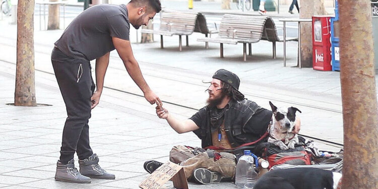 Într-o zi, vom fi cumpărat sau vândut tot