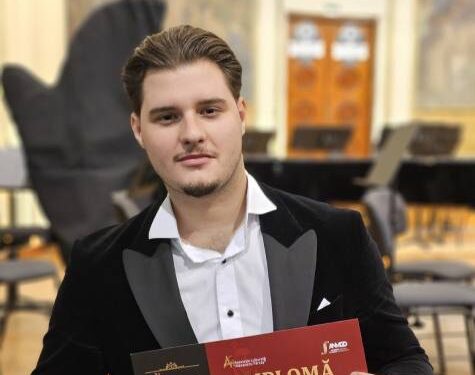 Alexandru Ticula, laureat al prestigiosului concurs de canto „Alexandru Fărcaș Voice Competition”