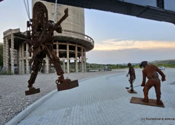 Clădire de epocă, ruinată, devine Muzeul Fierului din Hunedoara. 