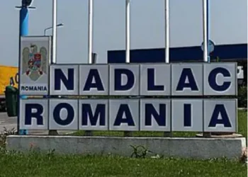 Peste 100 de tone de deşeuri, blocate la frontiera de vest