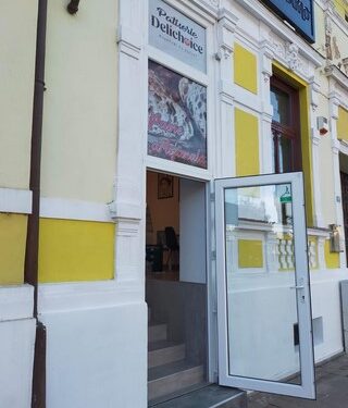 Deschiderea unei noi patiserii în orașul Deta