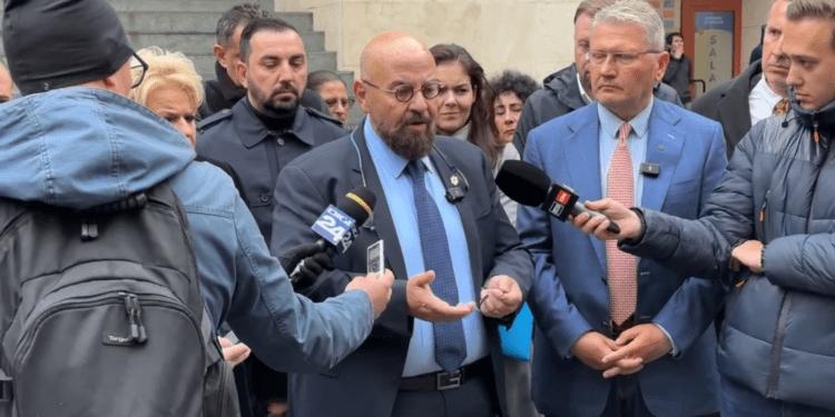 Ciolacu îi cere lui „Piedone” să renunțe la orgolii