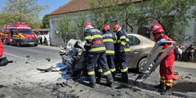 Un bărbat de 74 de ani și-a pierdut viața într-un accident rutier la Radna, județul Arad