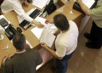 Plaga funcționarismului