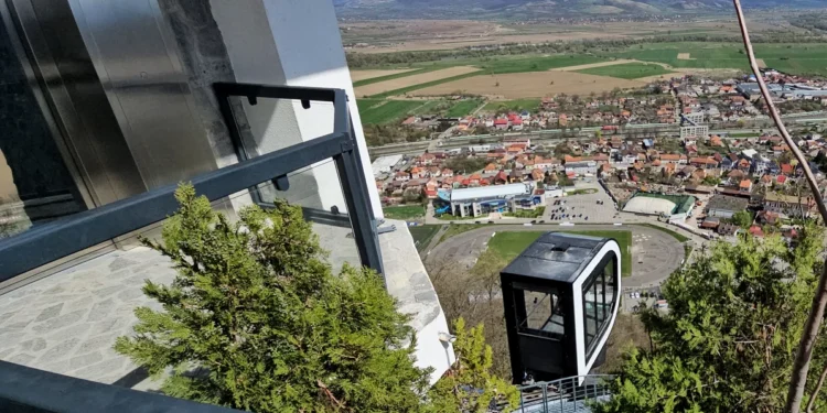 Telecabina de patru milioane de euro din Deva stârnește controverse. S-a defectat de mai multe ori, deja