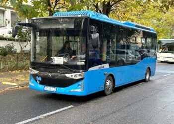 Primăria Deva intenționează să cumpere alte 10 autobuze electrice și 14 stații de încărcare.