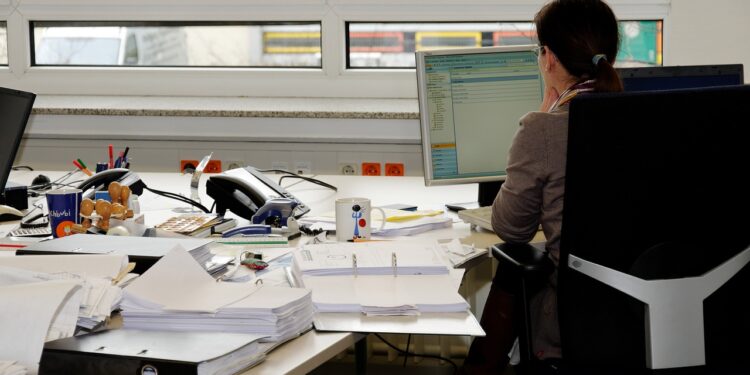 România în fața complexităților pieței muncii europene