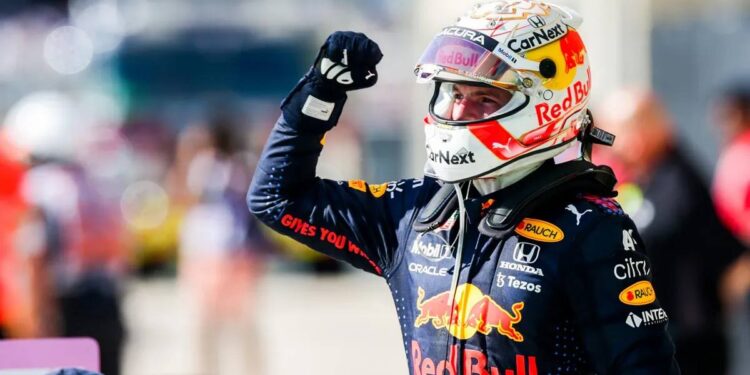 Verstappen, victorie impecabilă în Marele Premiu al Chinei! Două safety car-uri au animat cursa de la Shanghai