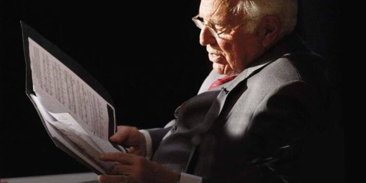 Sculptură a lui Ioan Holender, la Operă