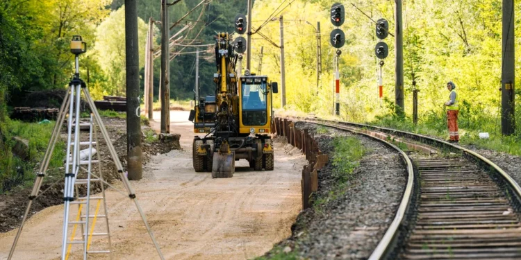 Calea ferată a cărbunelui Simeria-Petro, în reparații capitale după 154 de ani