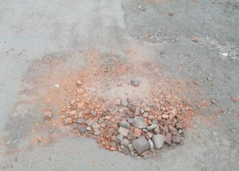 Fritz, dai în gropi!