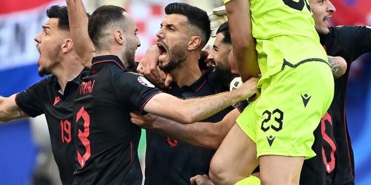 Remiză spectaculoasă între Croația și Albania: 2-2 în duelul de la Hamburg