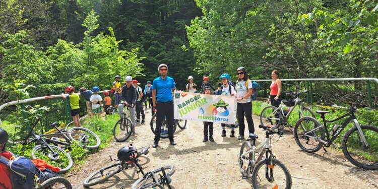 Proiectul „Ranger Junior în Situl Natura 2000 Munții Țarcu”, la ediția a X-a