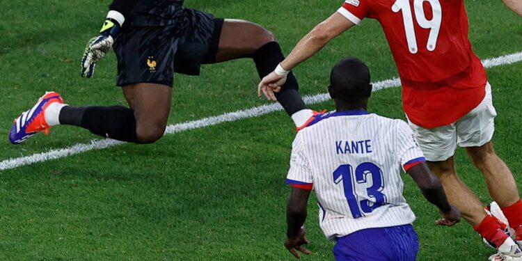 Franța triumfă în fața Austriei cu 1-0