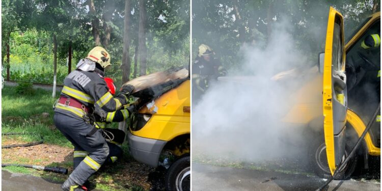 Un autovehicul a luat foc pe strada Armoniei în Arad