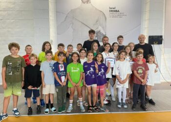 Număr impresionant de medalii pentru clubul timișorean ACS Floreta, la Campionatul Național de Scrimă pentru Copii