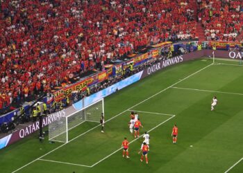 Spania oferă o nouă lecție de fotbal, învinge Franța și pentru a cincea oară joacă o finală la EURO