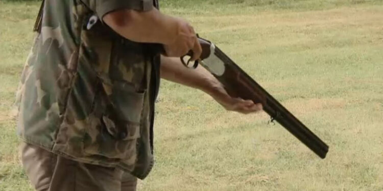 Tânăr de 24 de ani găsit mort pe un câmp din Timiș