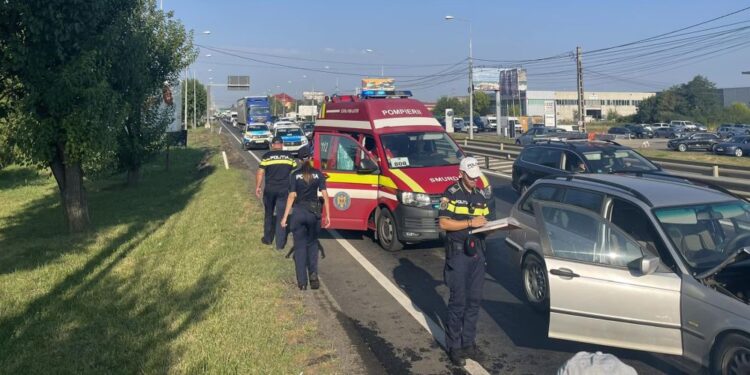 Trei autoturisme au intrat în coliziune pe Calea Lugojului