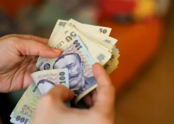 Cum a obținut un hunedorean împrumuturi pe numele altei persoane: a descărcat documente de pe rețelele sociale