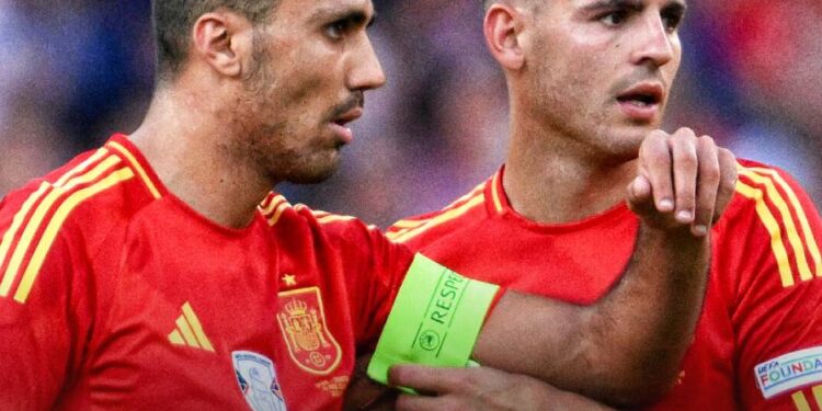 Rodrigo și Morata riscă o suspendare de două meciuri pentru că au cântat „Gibraltarul este spaniol”