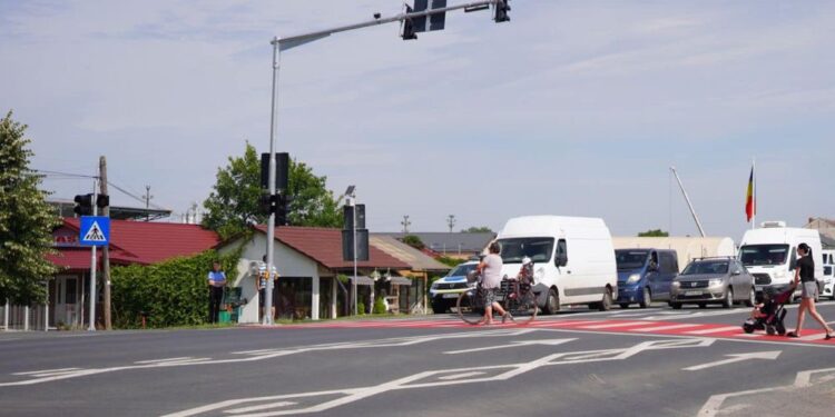 Un tânăr de 20 de ani a lovit o femeie pe trecerea de pietoni lângă Șag