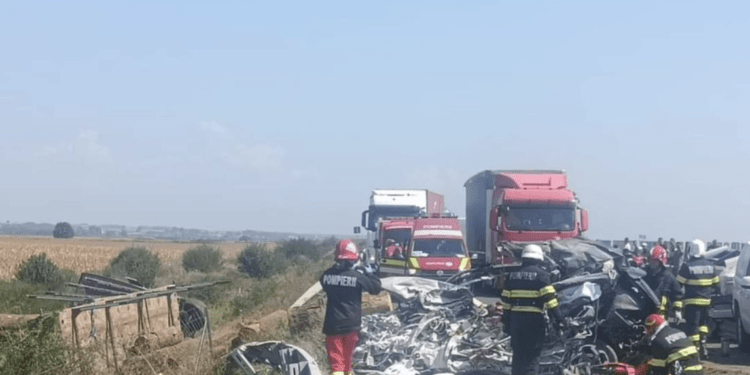 Grav accident pe autostradă