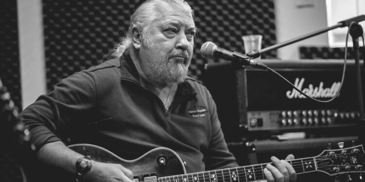 Pelerinaj la catafalcul lui Nicu Covaci, marți, 6 august și miercuri, 7 august