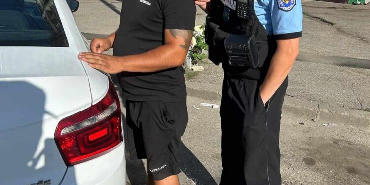 Polițiștii locali au depistat un consumator de substanțe interzise și un suspect de furt, în zona Gării de Nord – Iosefin