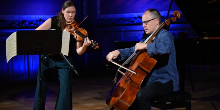 Zece artiști celebri, în concertul de închidere a Eufonia Festival | Chasing Dreams