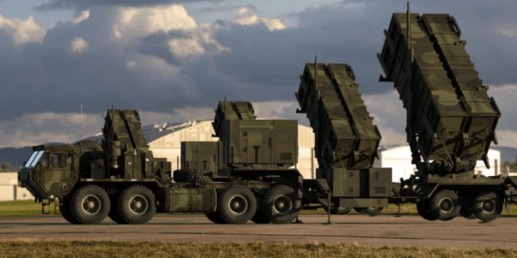 Guvernul României a aprobat donarea sistemului Patriot către Ucraina