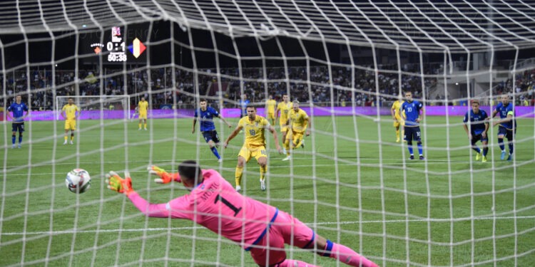 Sunt două Românii la fotbal?