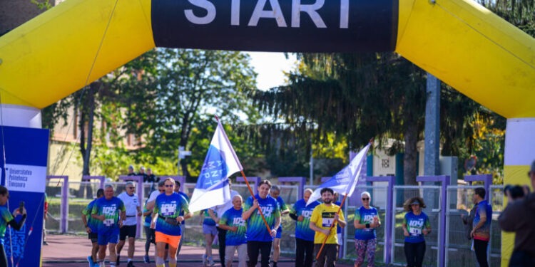 104 ture pentru Politehnica: Comunitatea UPT a alergat pe Stadionul Știința, celebrând 104 ani de la înființarea universității