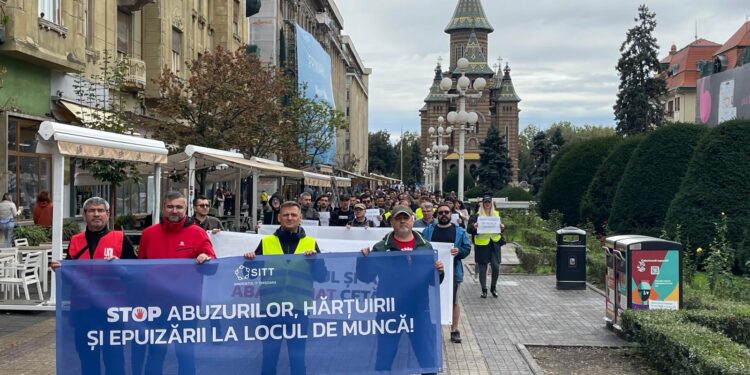 Protest împotriva abuzurilor la locul de muncă organizat la Timișoara de Sindicatul IT